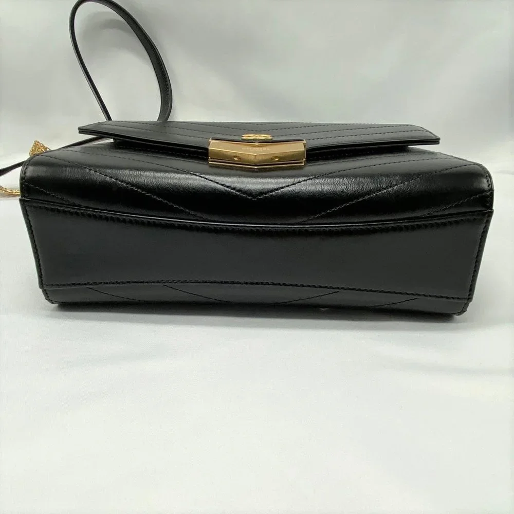 Chanel Black Medal Envelope Flap Bag Chevron Calfskin - Picture 7 of 12